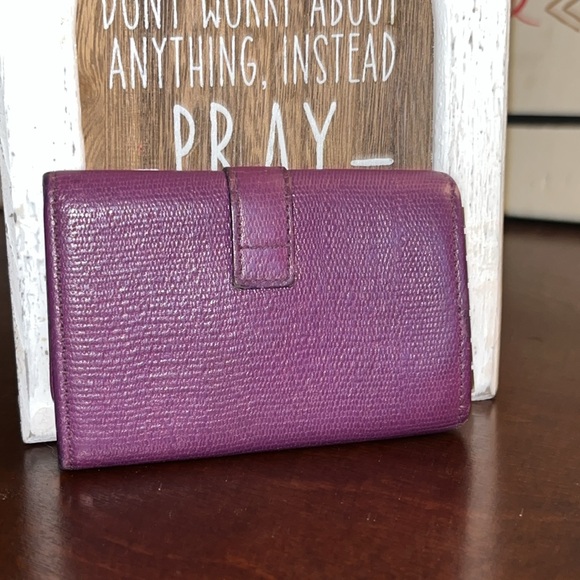 YSL Yves Saint Laurent "Y" 6-ring Leather Key Case in Purple w Gold Hardware EUC - Picture 7 of 17